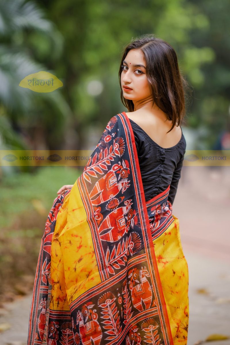 শান্তিনিকেতনি মোটিফ শাড়ি
